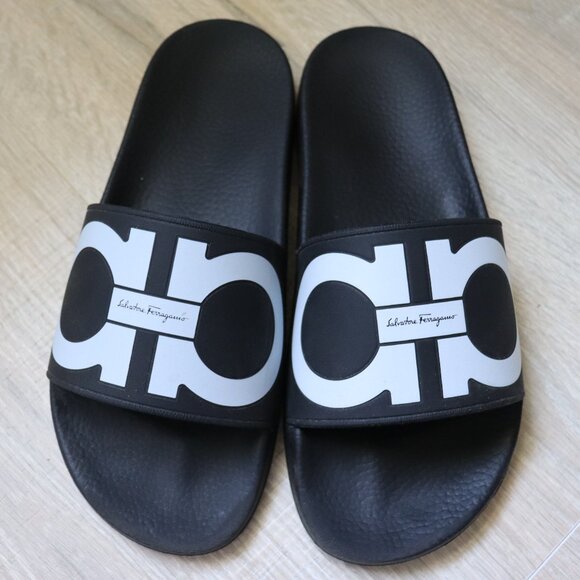Women's Black Ferragamo Groovy Slip-Ons (Size 10M) - Picture 1 of 6